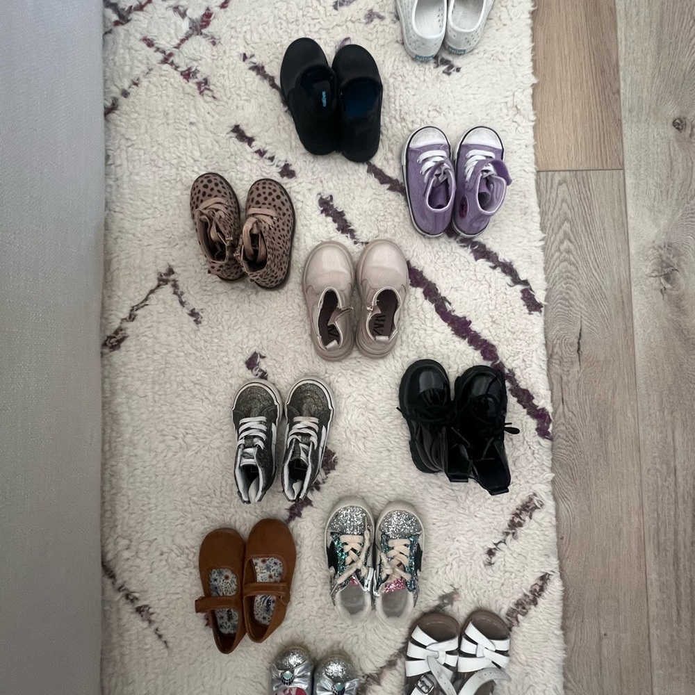 Toddler girl shoes all size 6: converse, vans, Zara, natives, cat n jack.